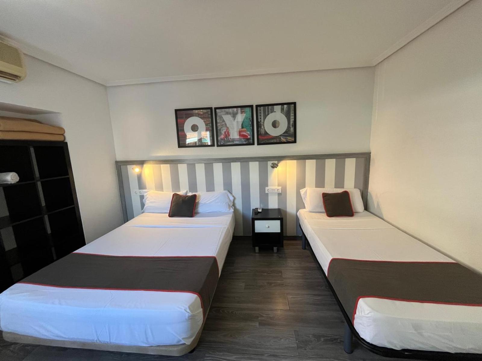 Hotel Hello Feria à Madrid Extérieur photo
